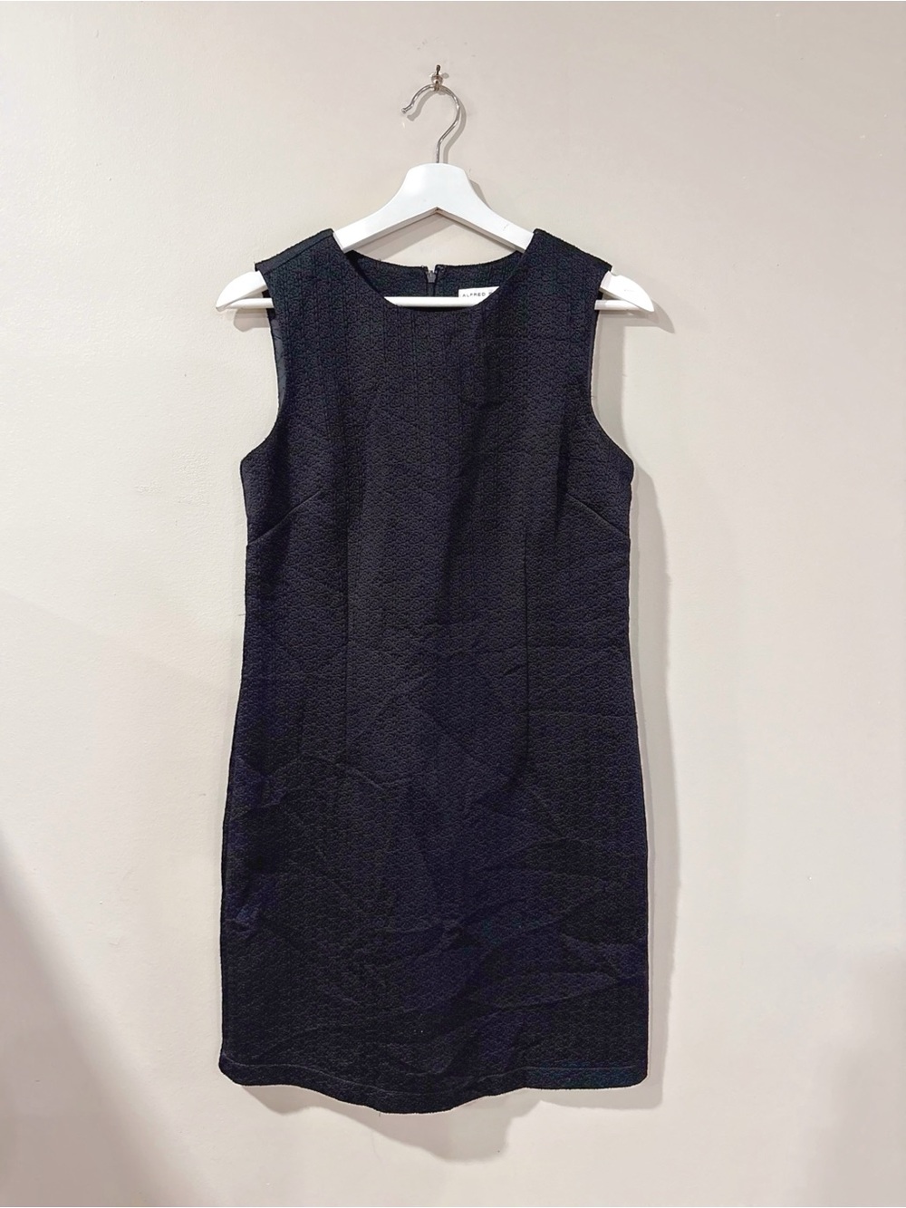 Alfred Sung Sheath Dress Women 4 Black Textured Stretch Office Quiet Luxury